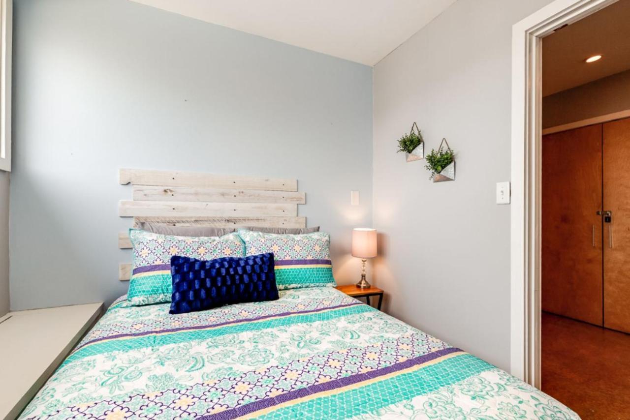 Walk Score 90!!-Historic Downtown District-2 Blocks To Famous Forsyth Park- Huge Private Patio-Private Parking Savannah Dış mekan fotoğraf