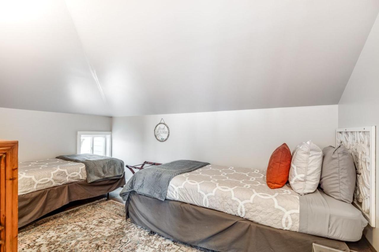 Walk Score 90!!-Historic Downtown District-2 Blocks To Famous Forsyth Park- Huge Private Patio-Private Parking Savannah Dış mekan fotoğraf